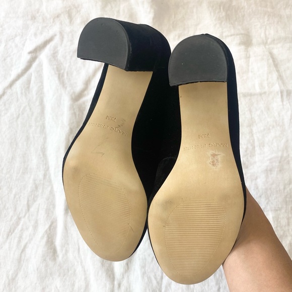 Marc Fisher Ion Ankle Strap Heel Black Velvet - Picture 13 of 15